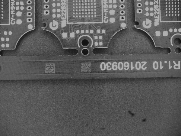 PCB板镭雕二维码