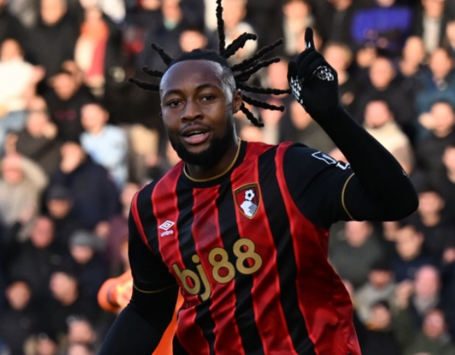 曼聯(lián)引援塞梅尼奧：堅(jiān)守薪資結(jié)構(gòu)，競(jìng)爭(zhēng)態(tài)勢(shì)復(fù)雜