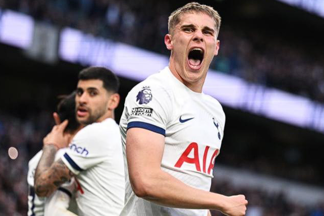 英超熱刺VS水晶宮：范德芬染紅，熱刺紅牌數(shù)居聯(lián)賽前列